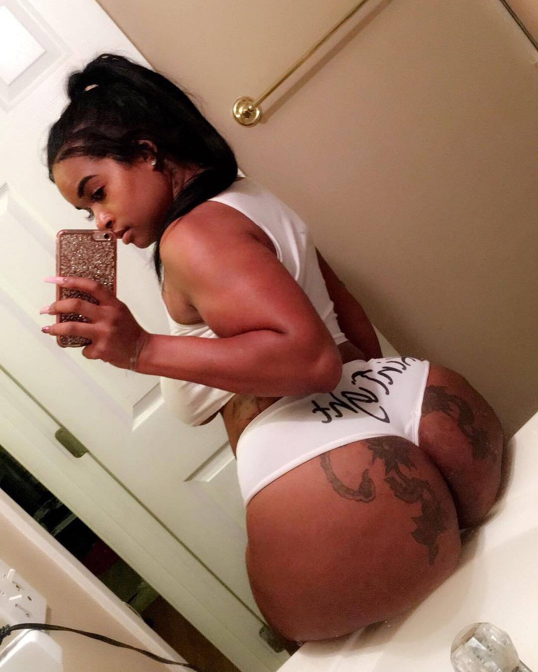 eastsidedetroitplaya:  Starla Ricca