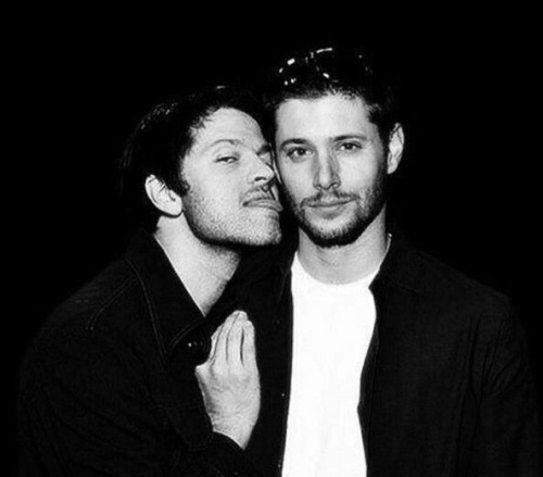 It Is Soooooo Cool To Have 15 Years Of Images From The Supernatural Cast To Use For Fanfiction Purposes