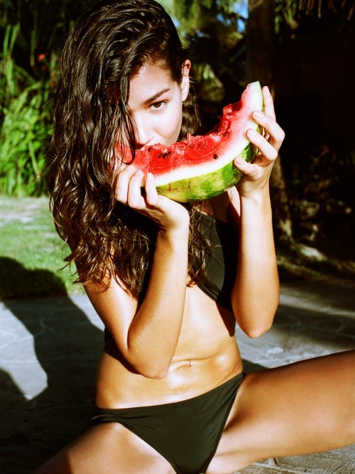 iluvskinnybitches:  sheila marquez