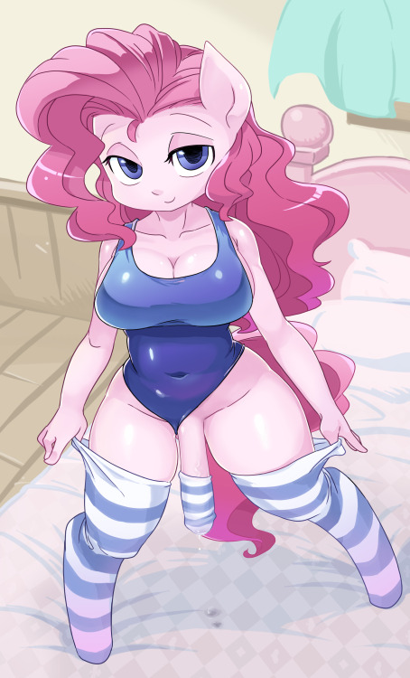 carbonshifterclopblog:  futa!  because i love it <3 <3 enjoy!! 