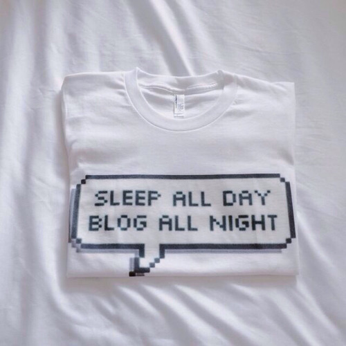 shaelynnmichelle:  Bloggers on We Heart Ithttp://weheartit.com/entry/113420533/via/Usagi_Baby