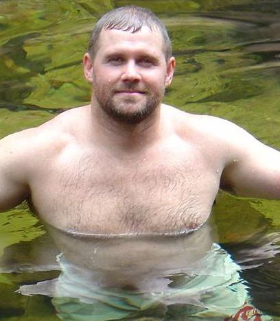 thestubbycubby:  What an incredibly cute stud!!!