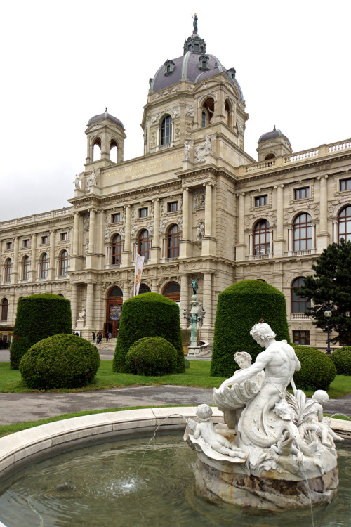 allthingseurope:  Vienna, Austria (by archer10 (Dennis))