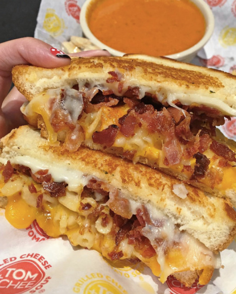 yummyfoooooood - Bacon Mac & Cheese Grilled Cheese Sandwich
