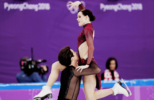 olympicsdaily:tessa virtue and scott moir perform during team event at 2018 winter olympics in pyeon