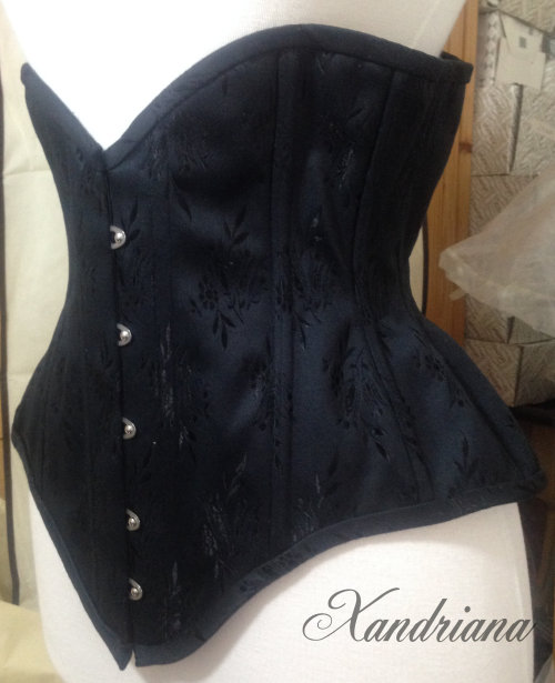 Client corset finished and on its way! Underbust with swooping front, in black Corsage Broche outer 