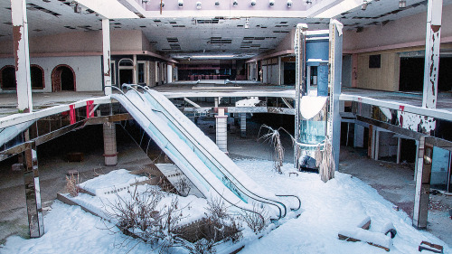 Sex 88floors:  Abandoned Shopping Malls  pictures