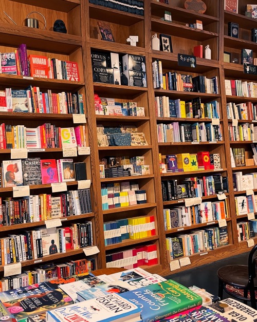 whilereadingandwalking:The Booksmith, a beautiful indie bookstore in Haight-Ashbury, San Francisco.