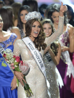 kikerowling:  María Gabriela Isler - Miss Venezuela 2012 &amp; MISS UNIVERSO 2013. ¡Felicidades! Muy merecido el triunfo de nuestra reina. Venezuela de fiesta.  