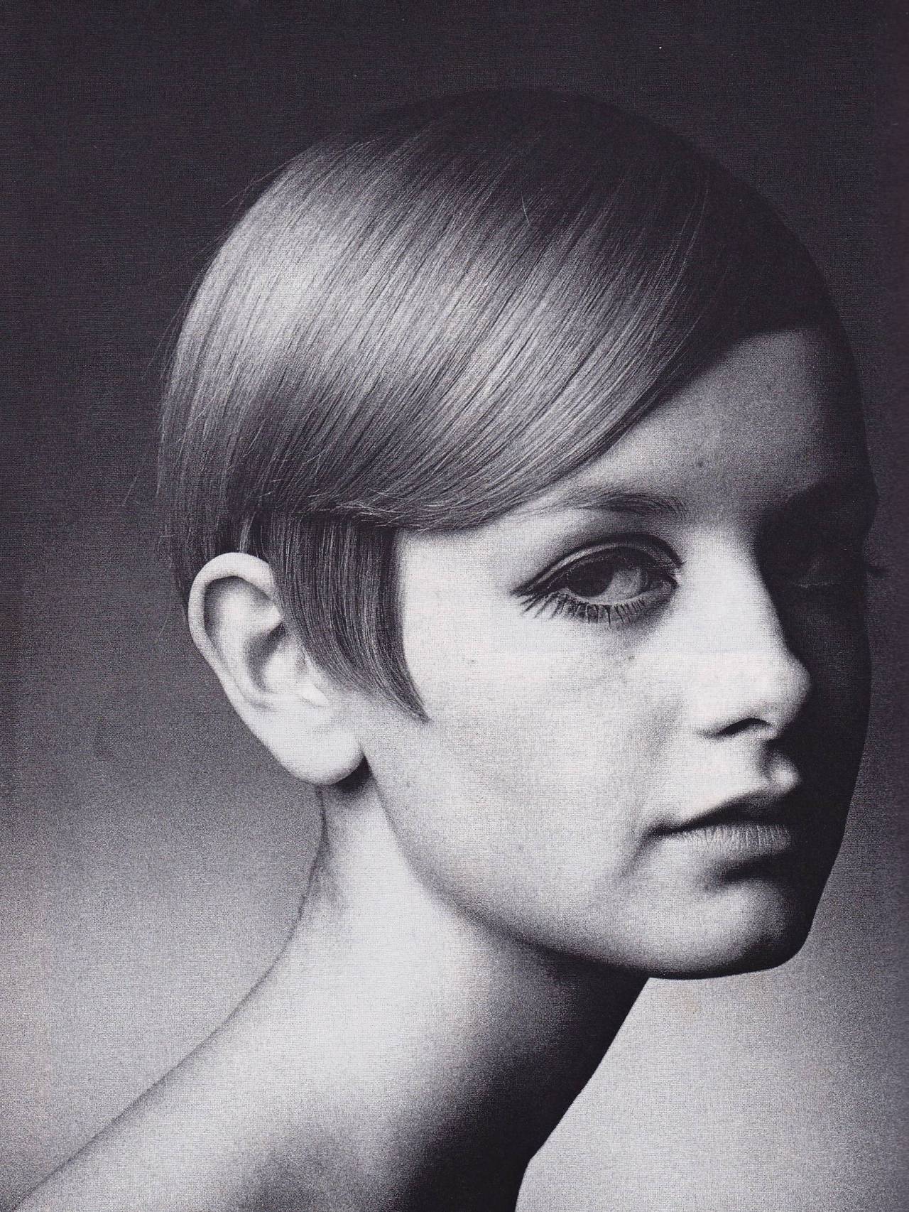 sweetjanespopboutique:  Twiggy-photograph by Barry Lategan, February 1966. Image