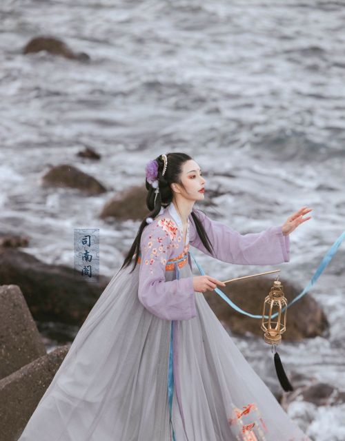 chinese hanfu by 司南阁