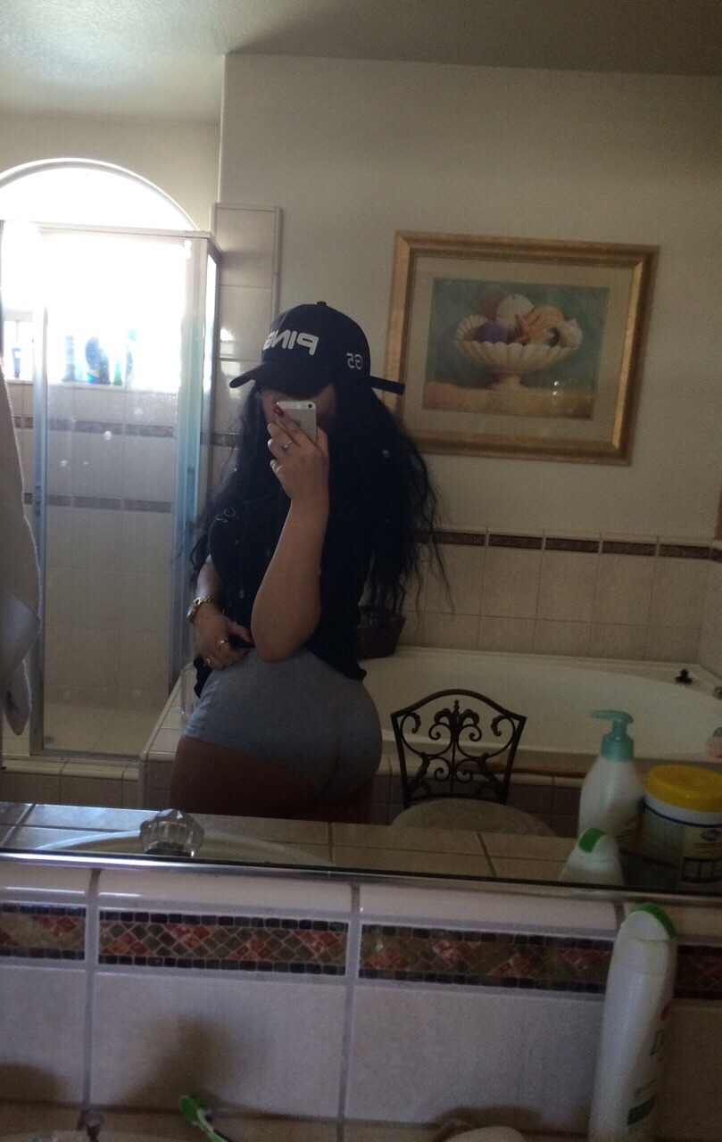 lemme-holla-at-you:  X