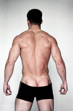 manrumpsxxx:  Follow Me For The Sexiest Rumps On Tumblr