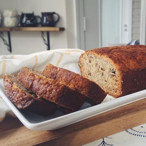 Omnivore-approved vegan banana bread!! Great for breakfast snack and dessert!https://instagram.com/t