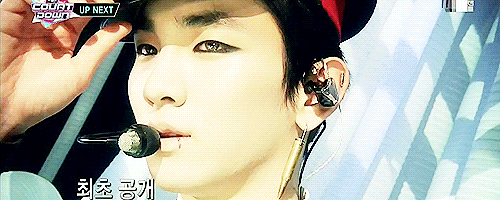 supemacky:SHINee is back!