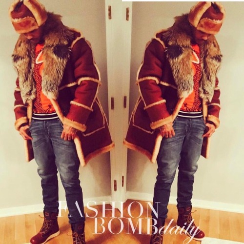 Men&rsquo;s Fashion Flash: #CarmeloAnthony @carmeloanthony bundled up for the New York weather i