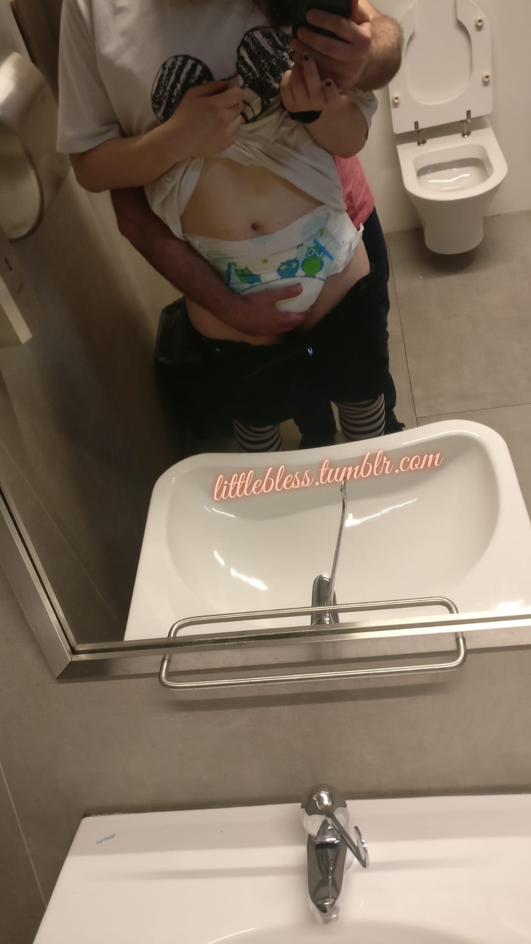 littlebless:Diapered at the mall with daddy 🥰