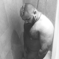 laid-bear-official:  Shower II