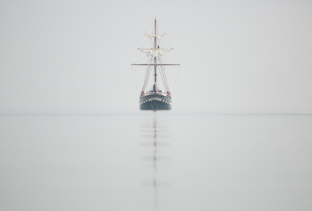 hms-surprise:  “So fine was the morning except for a streak of wind here and there