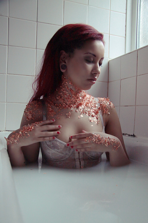 ‘The Empress’ a set i shot on friday with my best friend nash :) see the full set here on flickr