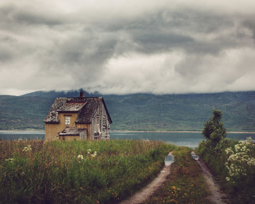 archatlas:  Abandoned Houses in NorwayBritt M. is a photographer based in Oslo, with a special love for abandonment and moody skies. Her most beloved subject of photography are themed portraits. With a background in film and drama studies she loves to