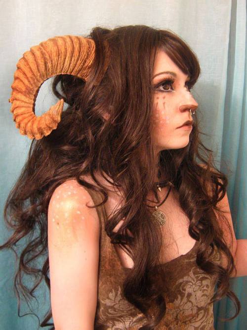 Porn Pics tentacles-and-stardust:  Still have the horns