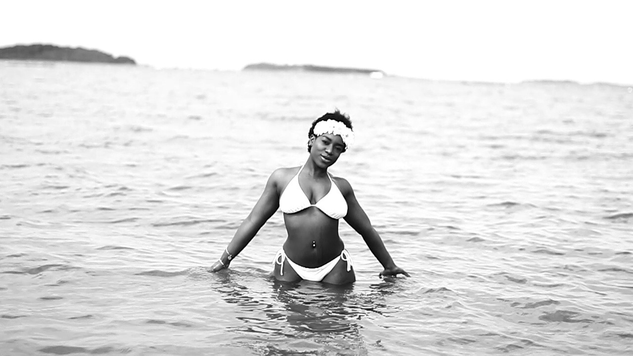 meghanbeda:  Dark skin appreciation day 🍒🍫🍩👸🏿 #fuckyourpaperbag  