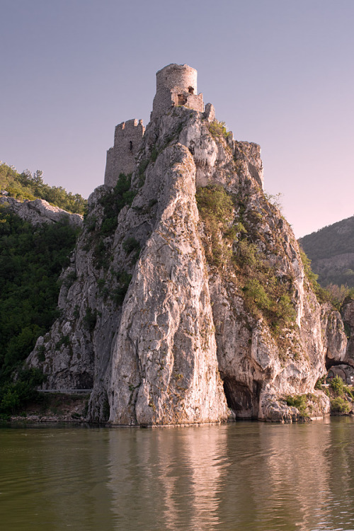 Golubac Fortress, Serbia (by Miljan Sakovic)