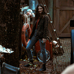 Crystal Reed As Abby Arcane In Swamp Thing // S1xE1