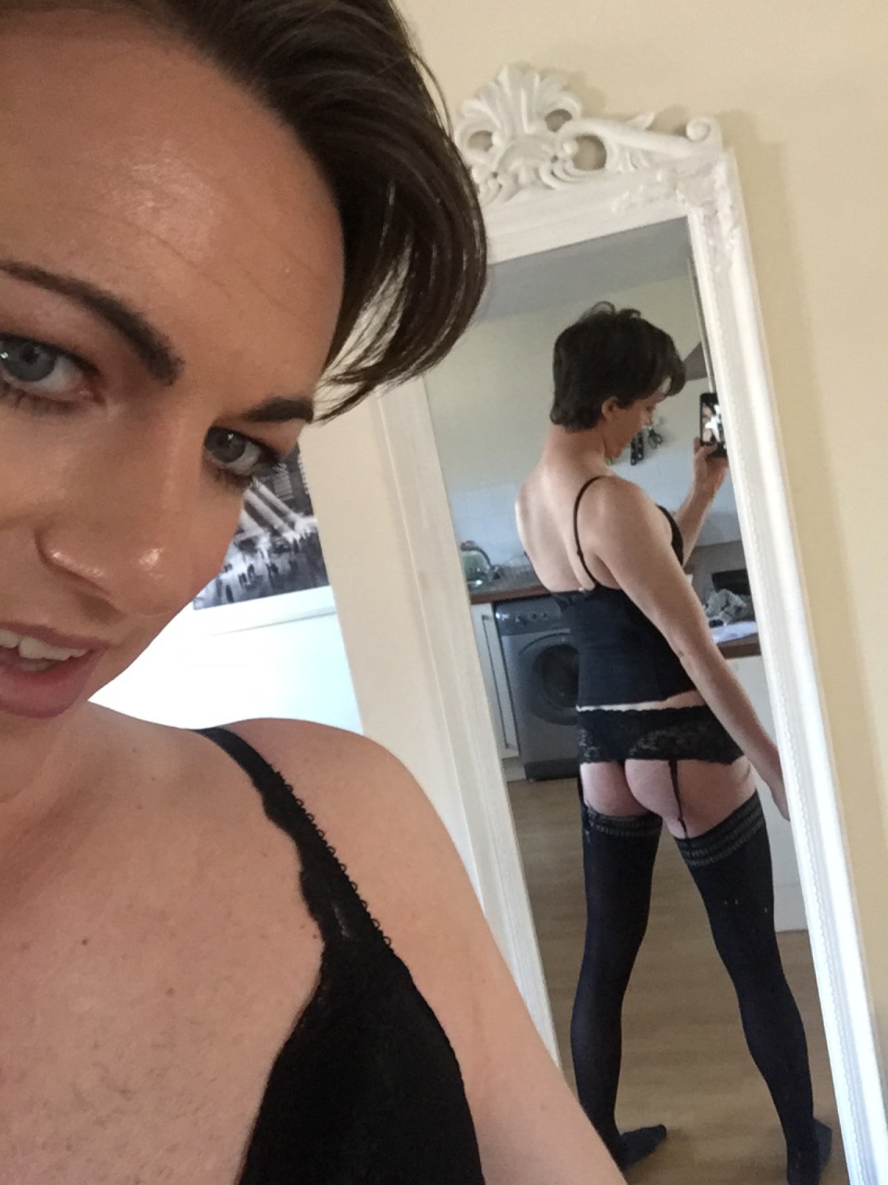 jeanettecd:  leicester-sissy:  Me - as promised black and Lacey 😝   Chloe is gorgeous.