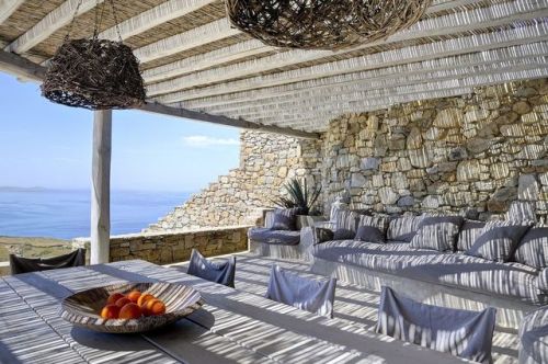 Mykonos’ Chic Villa Florentine Is Perfect for Soaking in That Laidback Greek Island LifeLocated in t