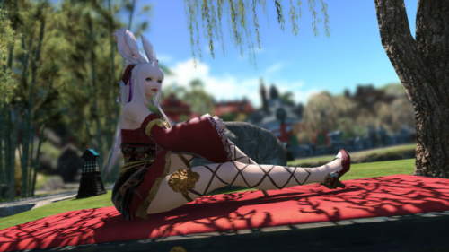 Enjoying the sun in lovely Shirogane~ ❤