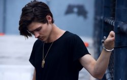 debriefed:Screen Hotties: Will Peltz