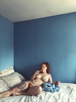 notyourfuckingmuse:  comfy honest belly + lush like a gd painting