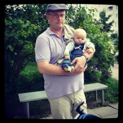 @Grilyo &amp; #Vlad On the way to #Peterhof, #Gatchina  June 16, 2012  #me #nephew #kid #kids #boy #boys #children #little #cap #lacoste #green #travel #adventure #RidersOfTheStorm