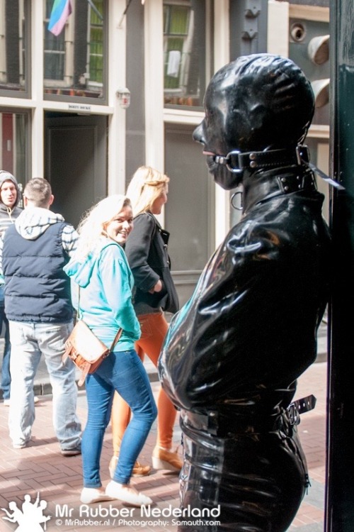 More shops should own object mannequins such as these.