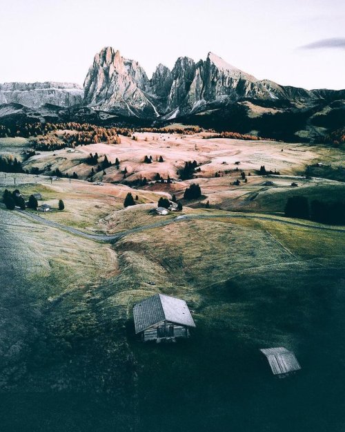 different-landscapes: Dolomites, Italy