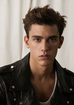 themitchme:  Xavier Serrano by Pablo Saez