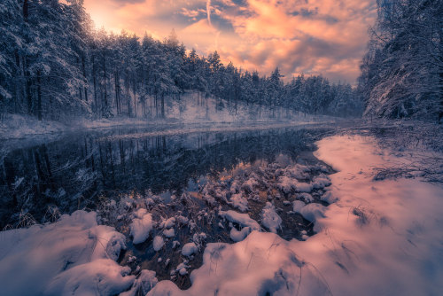 te5seract:Endless, Snow River &Blue RiverbyOle Henrik Skjelstad