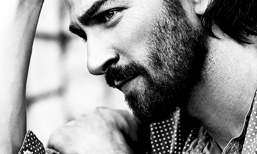 delevingned-deactivated20151023:  Michiel Huisman photographed by Bjorn Ioos for