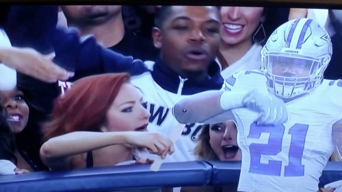 dallascowboysfans: Can’t do it better via /r/cowboys ift.tt/2h0LIyL Gotta love it!