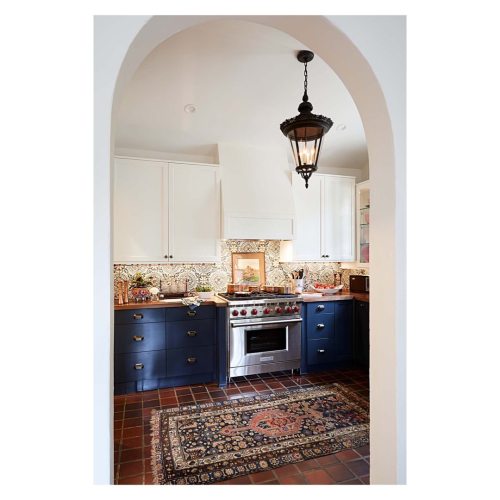 This brand new kitchen design looks like it’s been in this Spanish Mission house forever.@summer_l