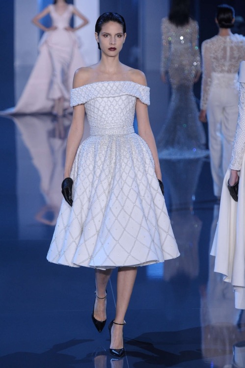 zealous4fashion:  Ralph & Russo Haute Couture Fall Winter 2014/15 Collection (1/3) Photosets: (2/3) (3/3)