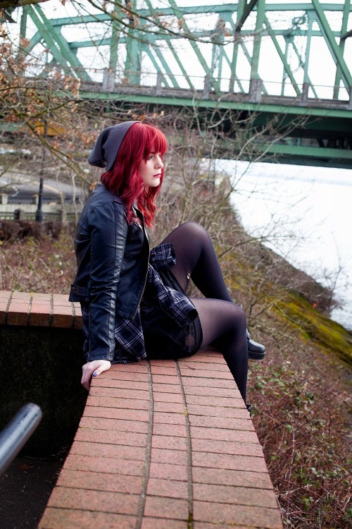 pantyhoseparty: Molly McIsaac in black tights, leather jacket and flannel shirt