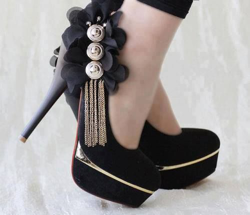 (via Stylish & trendy shoes)