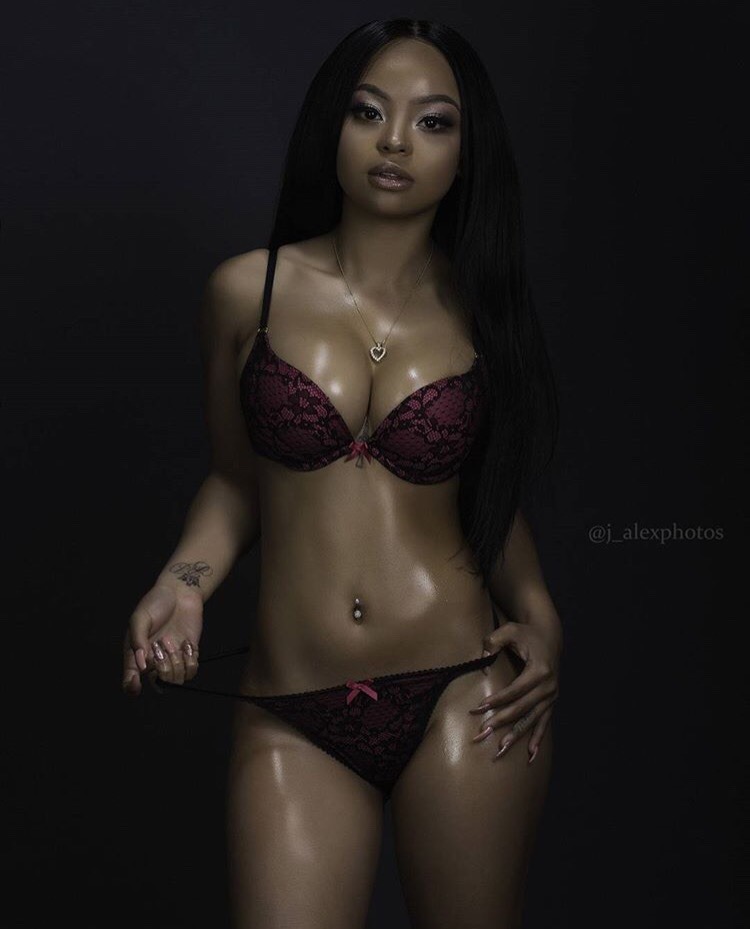 bigpapij9:Sexy AF…