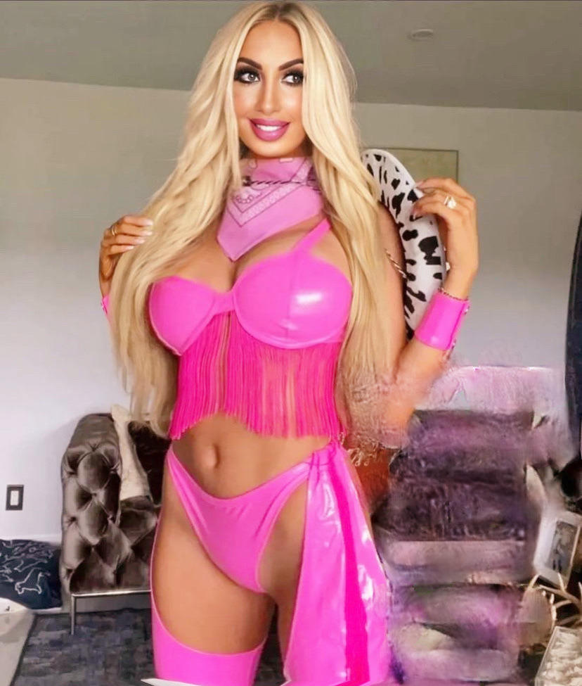 Porn photo pinkbecky:tabitha2:Hot pink can’t think