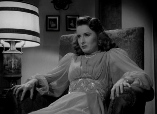 Barbara Stanwyck legitimately came up with like a dozen different facial expressions to convey “lear