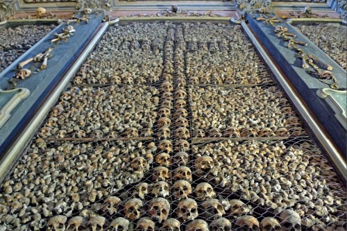 San Bernardino alle Ossa San Bernardino alle Ossa is a church in Milan, northern Italy, best known for its ossuary, a small side chapel decorated with numerous human skulls and bones. In 1210, when an adjacent cemetery ran out of space, a room was built