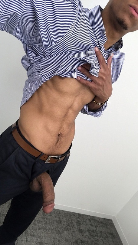 lestataleric:  mybigblackboss:  Yes! MORE interns to serve!  I’d be calling one